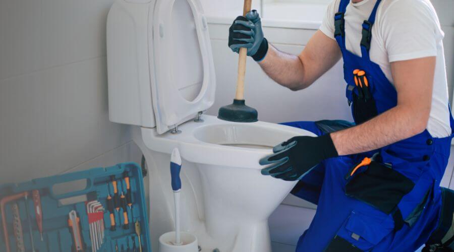 Professional emergency plumbing in Lowden, IA